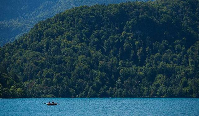 Slovenya'daki Bled Gölü manzarasıyla turistleri kendine çekiyor