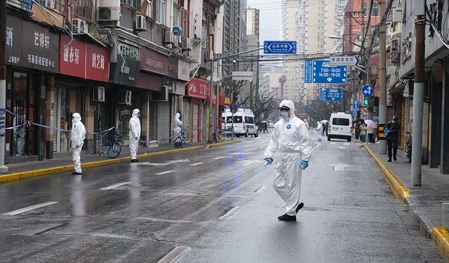 Çin, halka açık yerlerin dezenfeksiyonunu hızlandırıyor