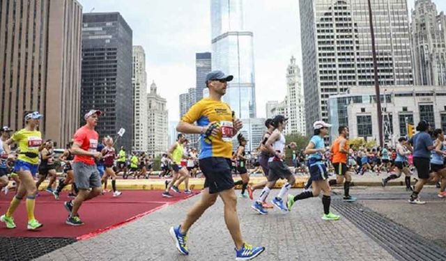 Chicago Maratonu atletleri yeniden bir araya getirdi