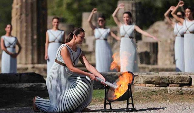 Beijing 2022 Kış Oyunları'nın Olimpiyat Ateşi, Antik Olympia'da yakıldı