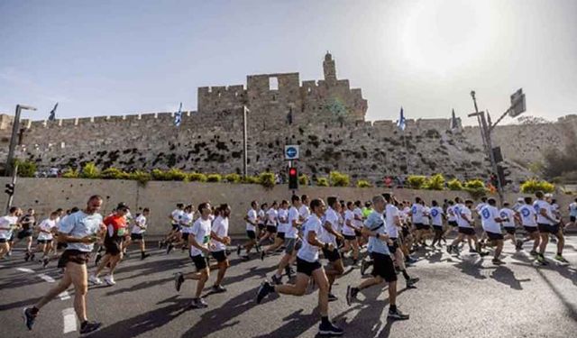 Uluslararası Kudüs Maratonu'na binlerce koşucu katıldı