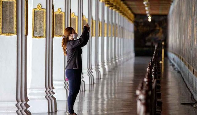 Bangkok'un simgelerinden Grand Palace tekrar ziyarete açıldı