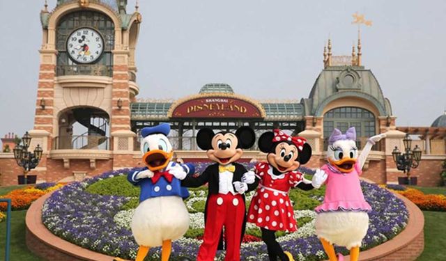 Shanghai Disneyland pandemi kontrolü nedeniyle geçici bir süre kapalı kalacak