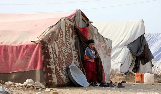 İran'ın gönderdiği insani yardım, Afganistan'ın doğu vilayetine ulaştı