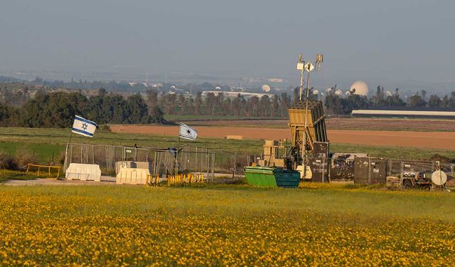 İsrail, füzeler ve savaş uçaklarını aynı anda hedef alabilen elektronik müdahale sistemini tanıttı