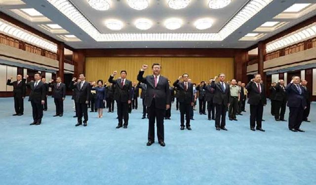 ÇKP'nin yeni yolculuğunun lideri, Xi Jinping