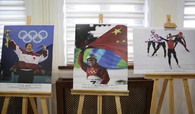 Ankara'da Beijing 2022 Kış Olimpiyatları'nın tanıtımına yönelik fotoğraf sergisi açıldı