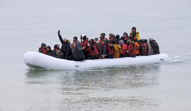 Frontex uçağı, göçmenlere karşı Manş Denizi'ni izleyecek