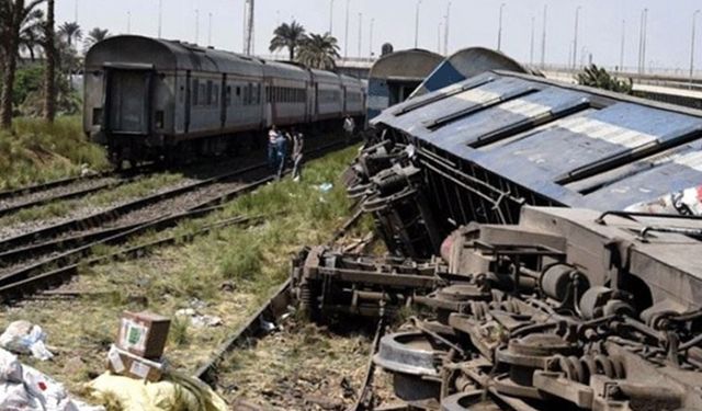 Gana'da tren kazasında 4 kişi hayatını kaybetti, 12 kişi yaralandı