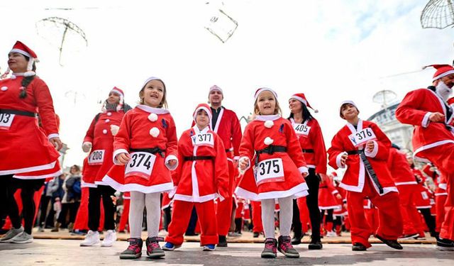 Üsküp'te Noel Babalar yarıştı