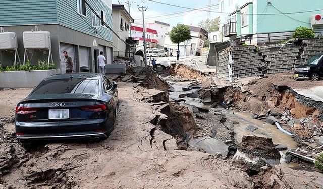 Uzmanlara göre Japonya'da olası bir şiddetli deprem yaklaşık 200 bin cana mal olabilir