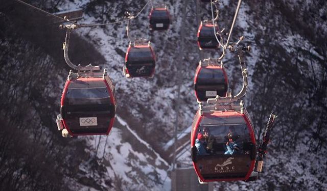 Beijing'deki Ulusal Alp Disiplini Kayak Merkezi