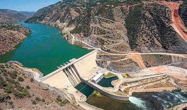 Çin'in mega hidroelektrik santrali 2021'de 38,91 milyar kilovat-saat elektrik üretti