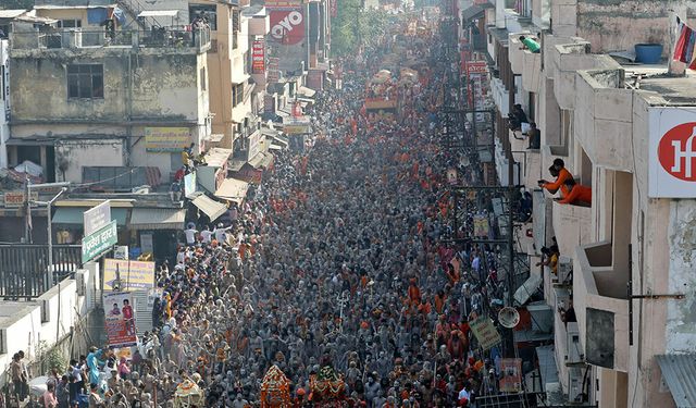 Hindistan'da Kovid-19 vaka sayısı 35 milyonu geçti