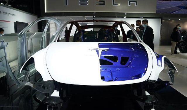 Tesla'nın Shanghai fabrikası 2021'de 480.000'den fazla araç teslim etti