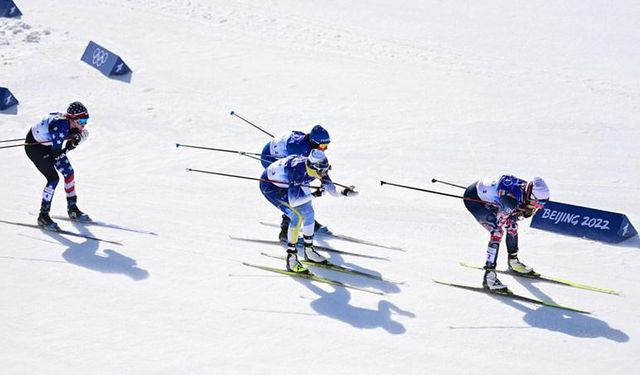 Beijing 2022'de kadınlar kayaklı koşu toplu çıkış serbest stil yarışından kareler