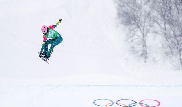 Beijing 2022'de kadınlar snowboard krosta çeyrek finale kalma mücadelesi