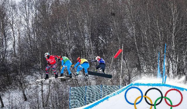 Beijing 2022 Kış Olimpiyatları'nda erkekler snowboard kros yarı finalleri