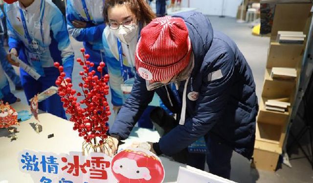 Beijing'deki Olimpiyat Köyü'nde Çin Yeni Yılı kutlamaları