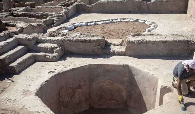 İsrail'de, 1.500 yıllık mermer kilise sütunu keşfedildi