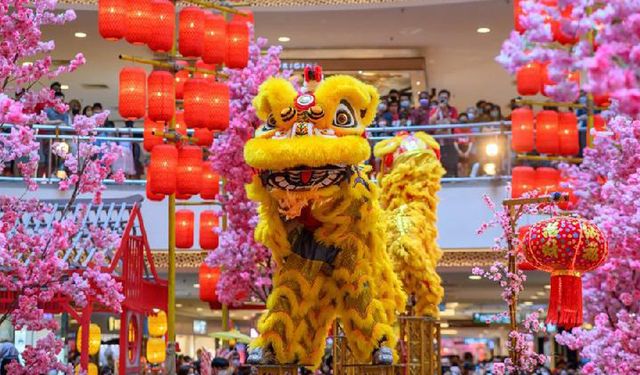 Kuala Lumpur'da Çin Yeni Yılı aslan dansıyla kutlandı