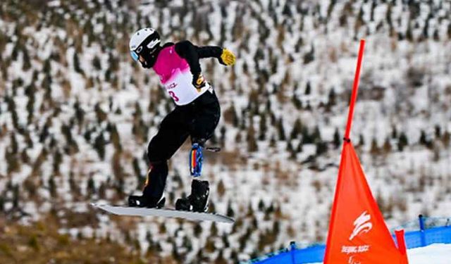 Çin'in Zhangjiakou kentinde Para Snowboard Erkekler Kros Kayağı seçmeleri