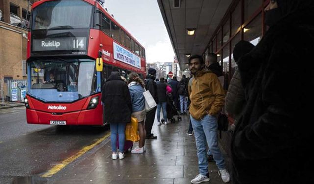 Londra metrosundaki grev yolcuları etkiledi