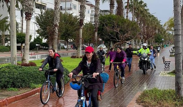 Alanya’da pedallar Dünya Kadınlar Günü için döndü