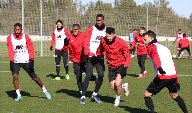 Antalyaspor’dan, Başakşehir maçına erteleme talebi