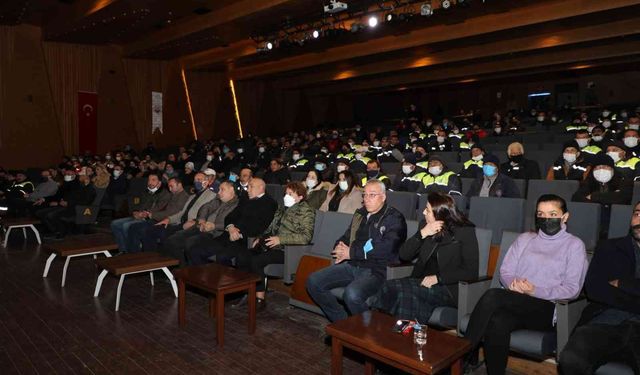 Gemlik Belediyesi’nden çalışanlarına zam müjdesi