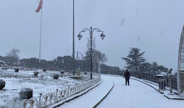 İstanbul’da kar yağışı etkili olmaya başladı