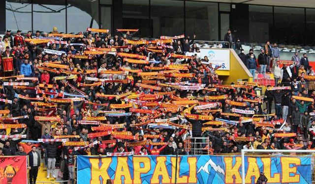 Kayserispor-Konyaspor maçını 7 bin 212 taraftar statta izledi