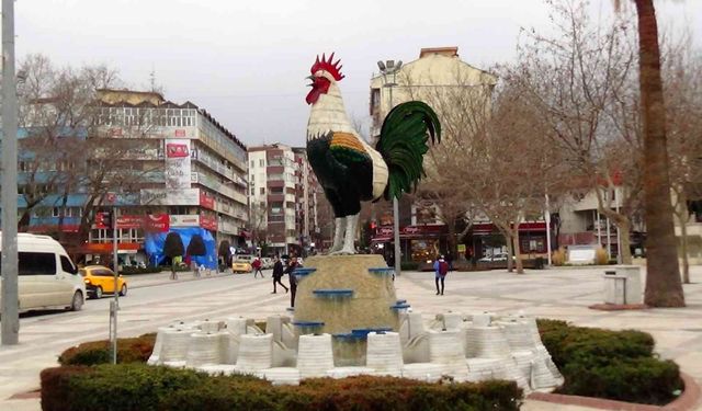 Maske zorunluğunun kalkması Denizlilileri ikiye böldü