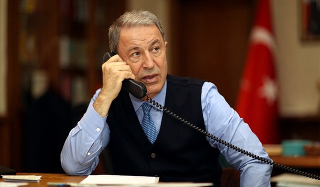 Millî Savunma Bakanı Hulusi Akar, Şoygu ile telefon görüşmesi gerçekleştirdi