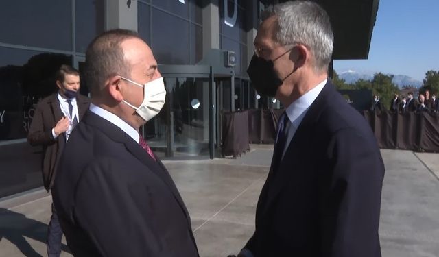 NATO Genel Sekreteri Stoltenberg, Bakan Çavuşoğlu ile bir araya geldi