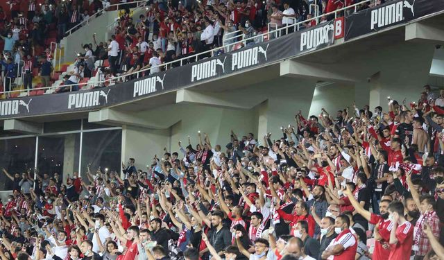 Sivasspor’dan tribün harekatı: Biletlere indirim!