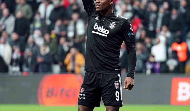 Spor Toto Süper Lig: Beşiktaş: 1 - Hatayspor: 1 (İlk yarı)