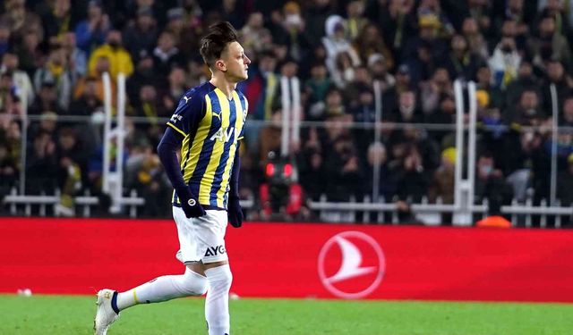 Spor Toto Süper Lig: Fenerbahçe: 1 - Trabzonspor: 1 (Maç sonucu)