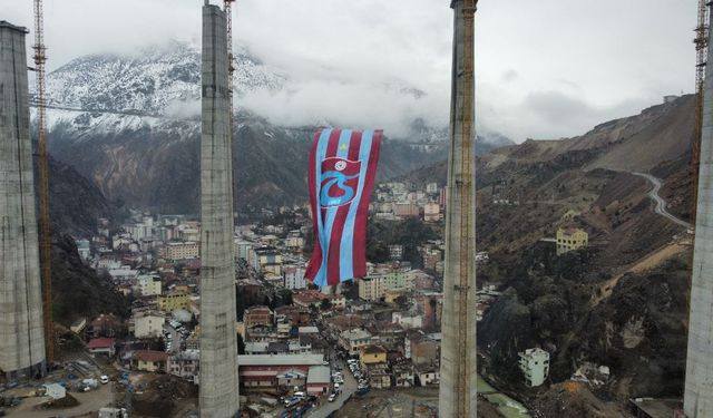 Trabzonspor’un şampiyonluk kutlamaları Artvin’den başladı