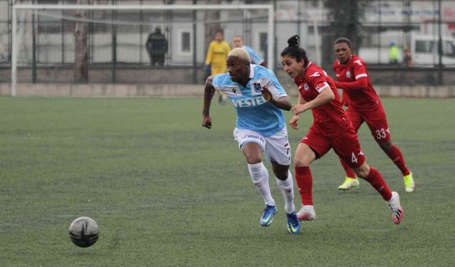 Turkcell Kadın Futbol Süper Ligi: Konak Belediyespor: 2 - Trabzonspor: 0