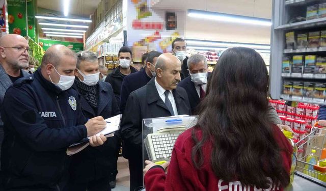 Vali Demirtaş marketleri denetledi