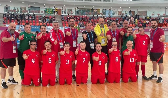 Down Futsal Milli Takımı, Portekiz’i yenerek dünya üçüncüsü oldu