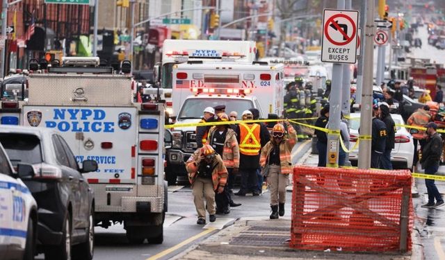 New York metrosuna saldırı