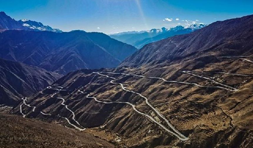 Çin'in Xizang (Tibet) Özerk Bölgesi'nde heyelan: 3 ölü, 7 kayıp