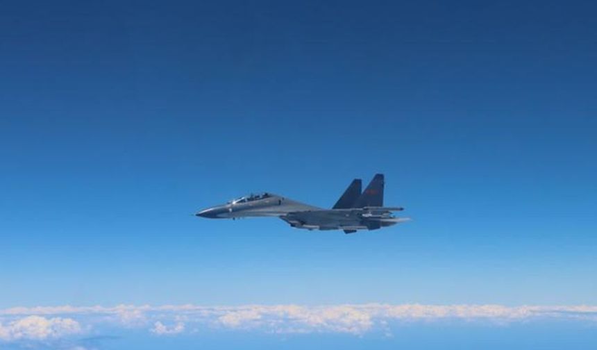 Çin Halk Kurtuluş Ordusu, muharebe hazırlık devriyeleri için Taiwan'ın doğusuna bombardıman uçakları gönderdi