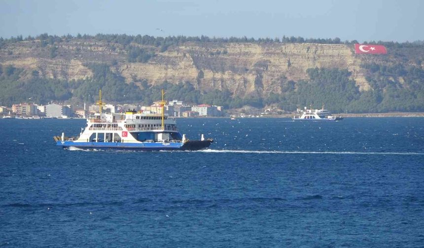 Gökçeada ve Bozcaada’ya yarınki feribot seferlerine fırtına engeli