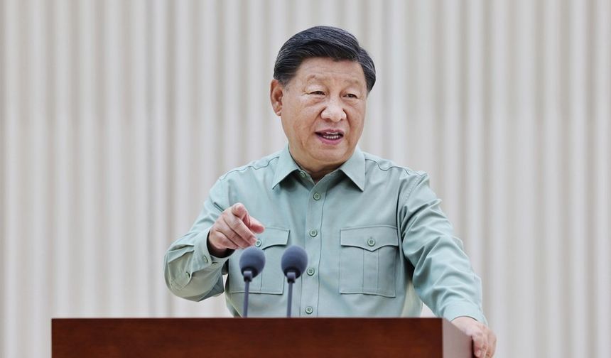 Xi encourages young sinologists to bridge China, the world