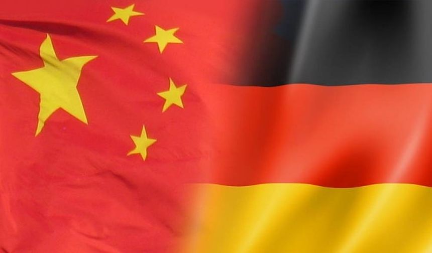 Çin Cumhurbaşkanı Xi, Almanya Başbakanı Scholz ile bir araya geldi