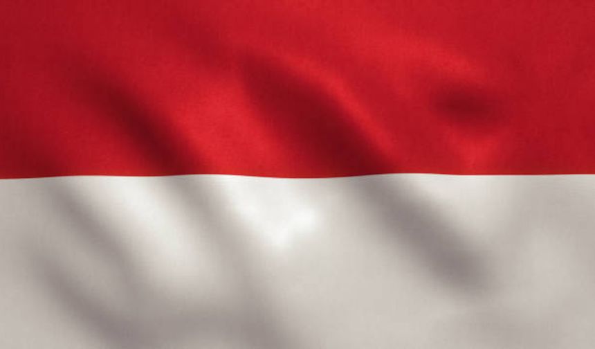 Endonezya'da çerçeve dükkanı yandı: 7 ölü