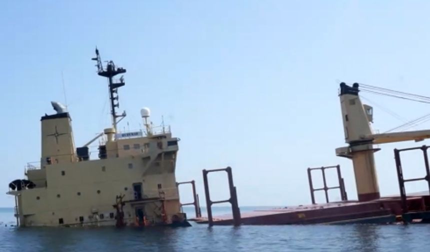 Yemen'de Husilerin vurduğu İngiliz yük gemisi battı